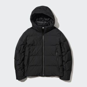 UNIQLO SEAMLESS DOWN PARKA 3D CUT